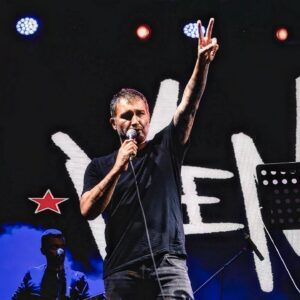 Barış Atay Instagram - ✊🏻✌🏻🤘🏻🎤 @vicefest
📷 @yzsphotography
