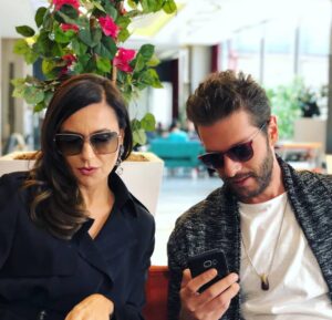 Barış Aytaç Instagram - Nıhahhah 😈😈
özlendiler, düştüler kalktılar ama geri döndüler #teamcelebi
 Du bakalım şahika bekle bizi @nesrin.cavadzade