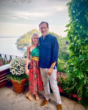 Barret Swatek Instagram - Paris to Portofino 🇫🇷🇮🇹 Familia, friends and the pooch 🐶