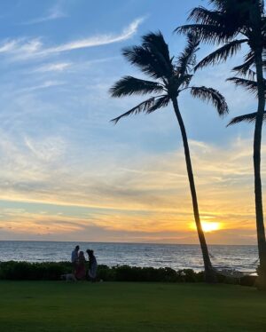 Barret Swatek Instagram - Six weeks on Maui. To all the friends & family who came & to the new friends we made, Mahalo & Aloha nui loa. See you again very soon 🥰🌺🌈