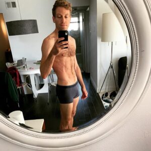 Barrett Foa Instagram - Losing weight for the role of Prior in ANGELS IN AMERICA who’s living with AIDS in 1985.  When I was cast months ago, I very consciously made the decision to help tell our difficult, wonderful, life-affirming story with not only my voice, my movements, and my acting, but also my body.  Don’t worry, friends: I’m being very healthy in my process!  Thank you for the love.

#AngelsInAmerica #aids #theatre #theater #acting #sacrifice #craft #repstl