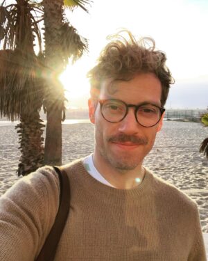 Barrett Foa Instagram - Proud member of the Cashmere Sunset Society. 🐑 🌅 🏝