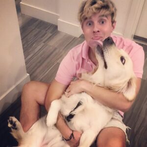 Bart Baker Instagram - It’s my birthday. I’m 25 again. My dog likes me. 生日快乐 🎉