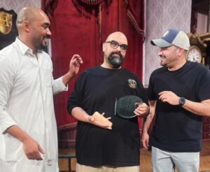 Bashar Al-Jazzaf Instagram - تكريم المحامي الاخ العزيز حسين بن شيبه لفريق مسرحية جريمة في العاصمه .. اولا كلمة شكرا لا توفيك حقك يا بوعلي و لكرم اخلاقك الجميله العاليه .. ثانيا اعتقد محاوله مواساتي بعد ما انكسر درعي منك و من مبارك بائت بالفشل 😂😂😂😂

يعطيك العافيه بوعلي و كثر الله خيرك و دائما محرجنا بأخلاقك الكريمة .. شكرا جزيلا جدا 🌹🌹

@lawyer_hussain @mubarak_almanea
