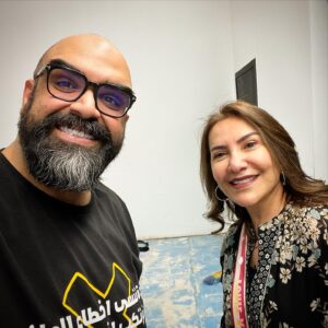 Bashar Al-Jazzaf Instagram - مع الفن الجميل .. مع الابداع المتجدد .. مع تاريخ مسرح الطفل .. مع الفنانه الرائعه هدى حسين 🌟🌟🌹🌹

@hudahussain
