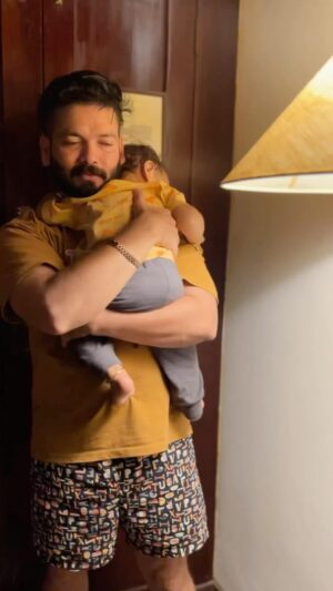 Basheer Bashi Instagram - To my little one on his special day 😍 Happy 1st Birthday EbruUu Mwaaahhh 😘🥳❤️ You’ve filled our hearts with so much love and laughter in just one year.🥰❤️🥳 I Wish I Could Hold You The Same Throughout My Life 😍 But You Are Growing So Fast 🥹 Maasha Allahh.🥰