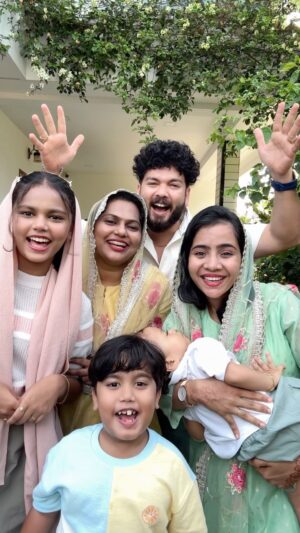Basheer Bashi Instagram - May Allah’s blessings always be with you and your loved ones. Happy Eid al-Adha! 🥰🫂❤️