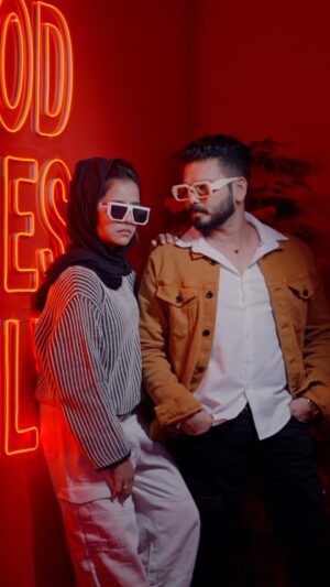 Basheer Bashi Instagram - With My Dorothy 😜💋👰🏻‍♀️❤️

Song courtesy - @officialfejo 👏

Cutz - @shinajjaleel_editor 👌