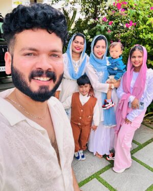 Basheer Bashi Instagram - Eid Mubarak 🥰❤️
