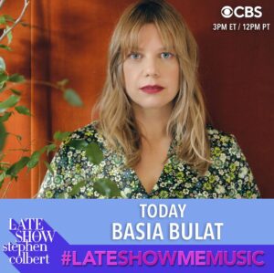 Basia Bulat Instagram - My @colbertlateshow performance for #lateshowmemusic is broadcast today at @cbstv - tune in at 3 pm 🥰