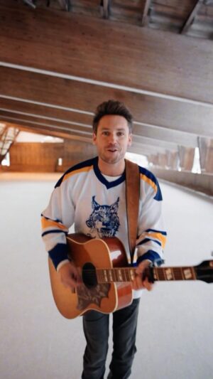Bastian Baker Instagram - It’s almost the end of the winter in Switzerland!! Enjoying an empty ice rink to deliver this cover of “lucky” !! I used to play ice hockey for many years before my career! I’m lucky to have turned my passion into my job, lucky to have the absolute best fans, lucky to have friends and family, real people who always want the best for me. What makes you feel lucky? Let me know in the comments 👇👌 #lucky #luckyfans