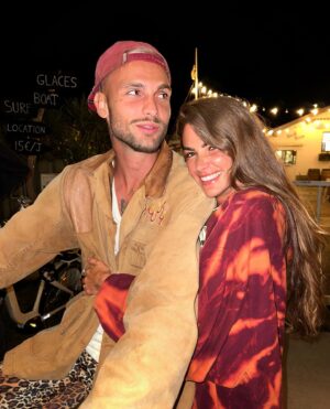 Bastien Grimal Instagram - Tu m’as manqué ❤️ @clara.berry