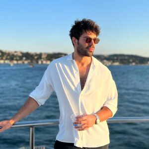 Batuhan Ekşi Instagram - 