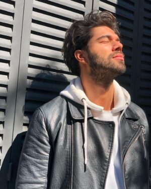Batuhan Ekşi Instagram - 