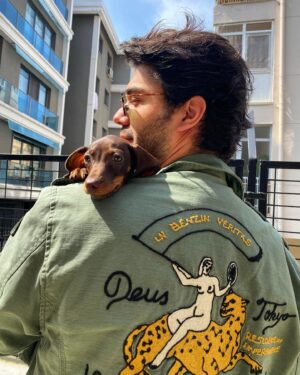 Batuhan Ekşi Instagram - 🐶🙃