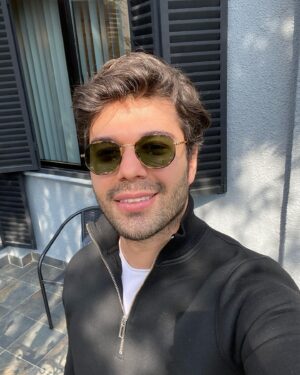 Batuhan Ekşi Instagram - 👽