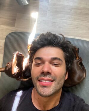 Batuhan Ekşi Instagram - Bal gözlüm❤️ @lilythesaucisse