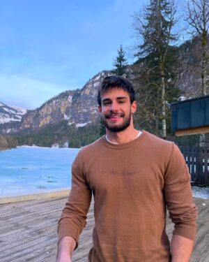 Batuhan Karacakaya Instagram - 🧊❄️☃️