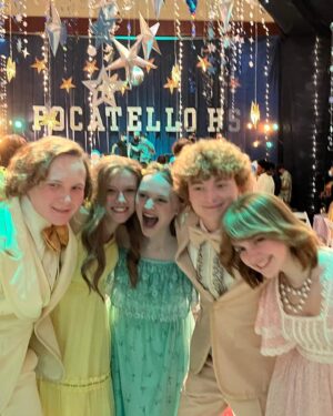 Bay Allebach Instagram - Behind the scenes of Episode 9 of A Friend of the Family. I loved working with this talented cast, I made so many amazing memories that I will never forget. Congratulations to everyone who made this series possible!! 
.
.
.
.
.
@mckennagraceful @the.emmafaith @ethanjdaniels @willbuiejr @colinhanks @liotipton @_annapaquin @norah.elin.murphy @maggiesonnier @hendrixyancey @misterjakelacy @janibroberg @nickantosca @lmwolk @keilahdavies 
.
.
.
#afriendofthefamily #janbroberg #episode9