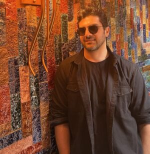 Bayhan Instagram - Hayat her gün yeniden başlar, gülümseyin…