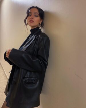 BeBe Bettencourt Instagram - On a scale from 1-10, how annoyed are you by my pockets?