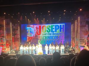 Beatie Edney Instagram - Last night we remembered #billkenwright, who my brother and I knew most of our lives, as a friend and colleague of our mother’s. @jseagrove2 honoured her partner so beautifully and we were treated to an amazing show at the Palladium, showcasing some of the 600 plays and musicals he produced. What a life, what a guy. Thank you Jenny!!! ♥️❤️♥️Also @willyoungofficial was amazing as the Emcee in Cabaret. Amazing!