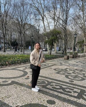 Beatriz Monteiro Instagram - Turning 25 and aging like fine wine 🍷 (o melhor está no final)
