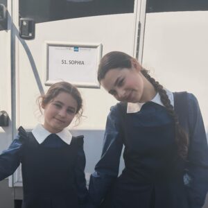 Beau Gadsdon Instagram - A GENTLEMAN IN MOSCOW ✨
Loved filming with my little sister Billie, Ewan and Mary- all episodes out now on Paramount.