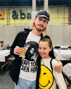 Beau Gadsdon Instagram - Bumped into Austin from the walking dead !! @austinamelio 

@thewalkingdead 
@amcthewalkingdead