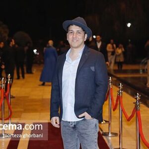 Behrouz Saffarian Instagram - تبریک به کلیه عوامل البوم امیر بی گزند و محسن برای دریافت بهترین البوم پاپ سال ۹۵