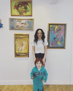 Bekir Aksoy Instagram - Asil Aksoy resim sergisi günlükleri:) biz çok eğleniyoruz. Bekleriz.🌼. #asilaksoyresimsergisi #asilaksoy #resim #abstractpainting #abstractart #exhibition #istanbul #nişantaşı #turkey #art #funny #news #resim #sanat #performance