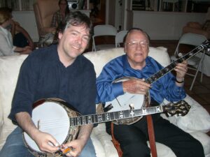 Béla Fleck Instagram - That Earl Scruggs sure turned everything upside down - for a bunch of us! He figured out how to grow the budding three finger idea into an elegant, beautiful and exciting new language. And something about hearing his amazing musicality and sound for the first time had the power to instantly convert one to a lifelong banjo person. My life path turned hard the very moment I first heard him play.  I’m so thankful that he found his way to the banjo. Life is better upside down!

📸: @abigailwashburn