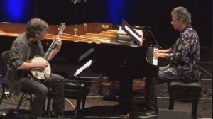 Béla Fleck Instagram - Béla Fleck & Chick Corea - Juno (live from Storrs, CT)
🎥: Matt Frazier

Remembrance, the new duo album from Béla and Chick featuring Juno will be available May 10th.