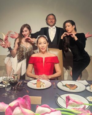 Bell Instagram - DさんRさんの新たな誓い、、、💒
Rさん、お美しい、、、
そんな、お祝いの宴に参加させて頂きました🤩✨
参列者ほぼ皆んなが余興をやるという、飲む暇、食べる暇が無い、セトリ‼️もちろん私も舞ってきました‼️
呑んで笑って涙して✨
本当におめでとうございました🤩✨

#グランドハイヤット