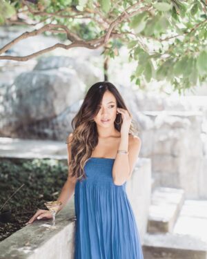 Belle Hengsathorn Instagram - 👗💙 LOVE LOVE LOVE this maxi skirt/dress from the #daisyfuentescollection 💙👗 And yes, on top of home decor, she also has a beautiful and TIMELESS clothing line. What can't this women do?!! 😍😍 @daisyfuentes Love you! ✨☀️🍸 #inspiration #girlboss #daisyfuentes #sundayfunday #blessed