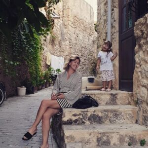 Belma Canciğer Instagram - Kıbrısta bana şahane arkadaşlık yaptığı için Aden’e binlerce kalp kalp kalp💕💕💕ve bu güzeliği dünyaya getirdiği için annesine de alkış👏👏👏👏🙏🧿😍