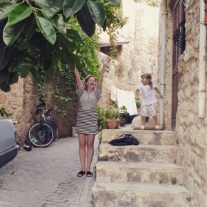 Belma Canciğer Instagram - Kıbrısta bana şahane arkadaşlık yaptığı için Aden’e binlerce kalp kalp kalp💕💕💕ve bu güzeliği dünyaya getirdiği için annesine de alkış👏👏👏👏🙏🧿😍