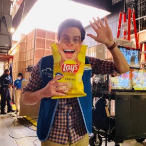 Ben Feldman Instagram - SMILE!! According to “HR” I’m not “allowed” on “set” until i get a real “mask” but anyway  @lays is sharing the smiles and stories of people who are inspiring joy and positivity in their communities w limited edition bags! Plus they’re donating $1 MILLION in support of @operationsmile, a charity that I have supported for years! They were nice enough to send me a custom bag with my horrifying smile on it. Tell me how you’re spreading smiles by picking up a Lay’s Smile bag today and using #SmilewithLays