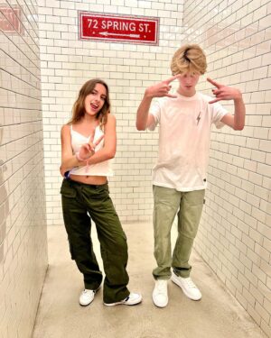 Ben Grosskopf Instagram - we back 🧐 
-
-
-
-
- #explore #newyork #tiktok