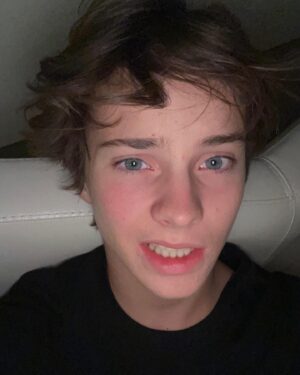 Ben Grosskopf Instagram - dk how to smile ;(
-
-
-
- #explore #bengrosskopf #teen #tiktok #fall