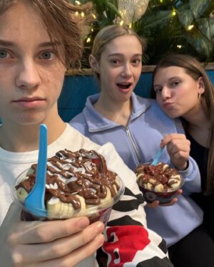 Ben Grosskopf Instagram - Happy Easter! Here’s a little friends appreciation post for the day 🙌🏼✨💕