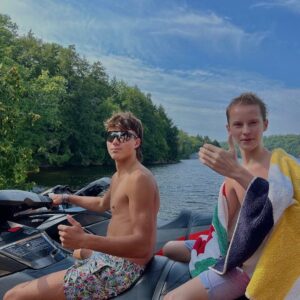 Ben Grosskopf Instagram - 🏄‍♂️ 🚤 🎣