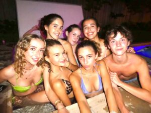 Ben Grosskopf Instagram - start of summa 🎉🎂☀️