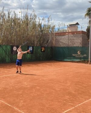 Ben Hardy Instagram - Alicante dreaming con mi hermano @jamesdryden89