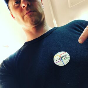 Ben McKenzie Instagram - Do it