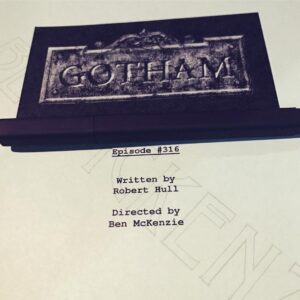 Ben McKenzie Instagram - Day one in the books. What an honor. #gothamseason3 #madcity 🎥