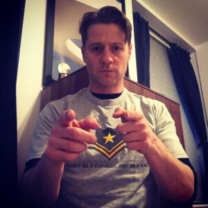 Ben McKenzie Instagram - Don't be a copy cat, just be a cat. Donate to North Shore Animal League, get a cool @camrenbicondova inspired t-shirt https://www.graveecause.com/campaign/camren-the-north-shore-animal-league/
