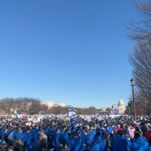 Ben Savage Instagram - On the National Mall to call for the release of all hostages, including Americans, who have been kidnapped by hamas. Bring them home.