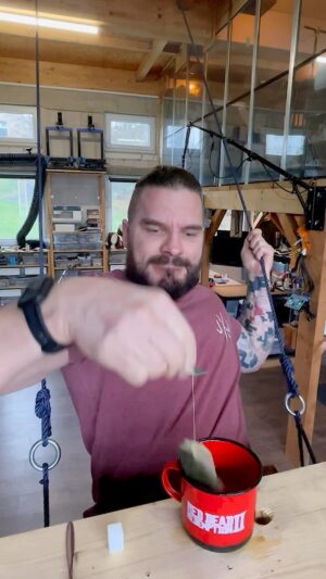 Ben Schamma Instagram - Well, I “made” the tea. Still have to work on the drinking part. 😉
#swing #fail #workshop #diy #bearded #tea #fun #craft #craftsman #dailyroutine #mancave