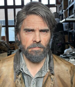 Ben Schamma Instagram - Joel, TLOU II Makeup Test 💪🏻🏌🏼‍♀️Swipe for the jacket before and after 😅💀

Still an absolute masterpiece of a game by @naughty_dog_inc - Forever my favorite. 🖤

#thelastofus #tlou #joel #makeup #sfxmakeup #cosplay #gaming #pedropascal #apocalypse #lastofus #tlou2